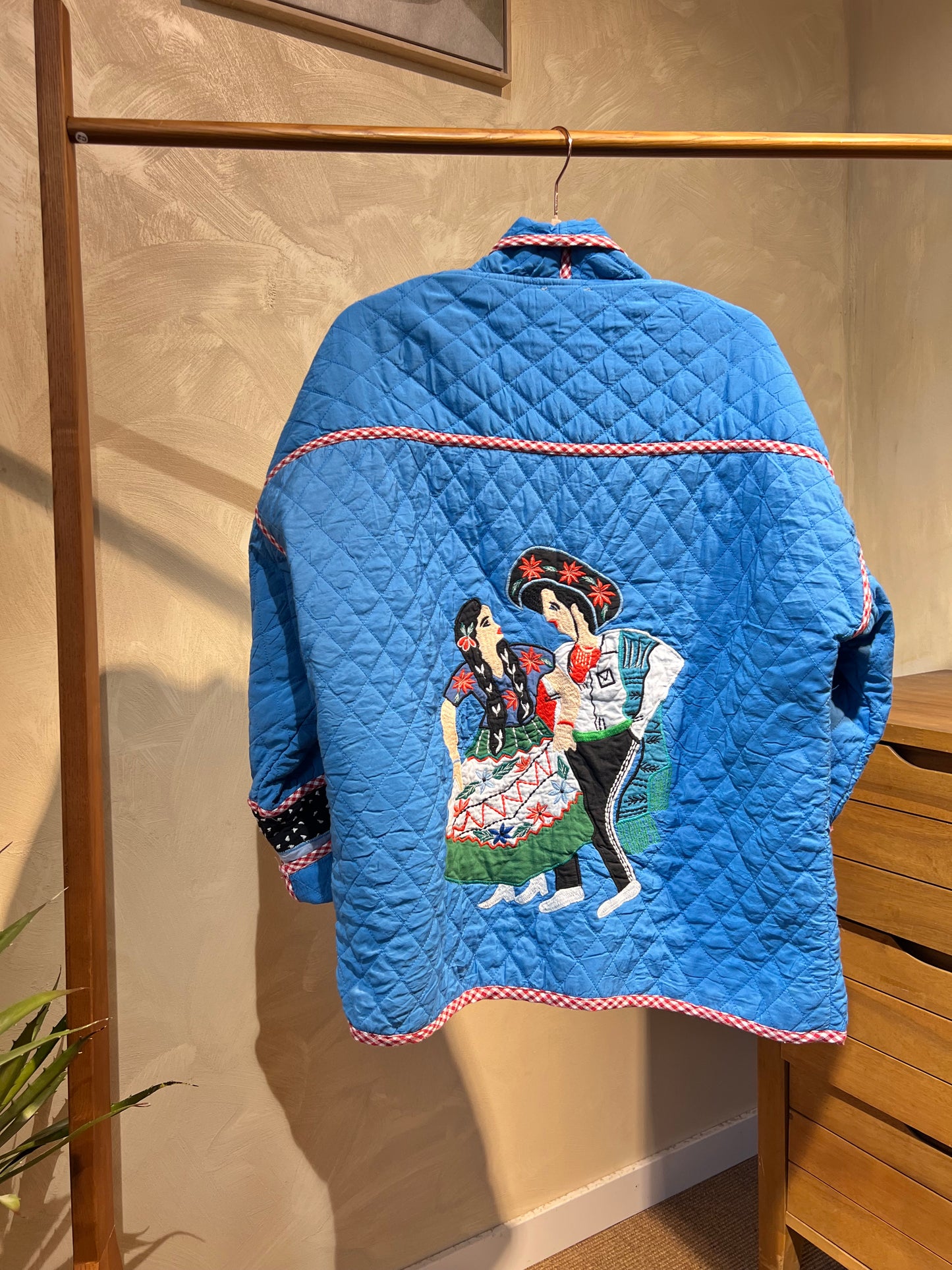 Veste Thalassa